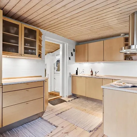 Hébergement de vacances 3 Bedroom Lovely In *