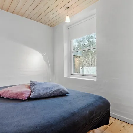3 Bedroom Lovely In Prázdninový dům *