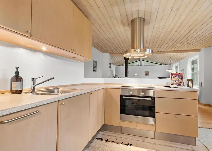 3 Bedroom Lovely In בית נופש *